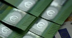 Макрон выступает за увеличение совместного заимствования в ЕС: возможен ли такой шаг?